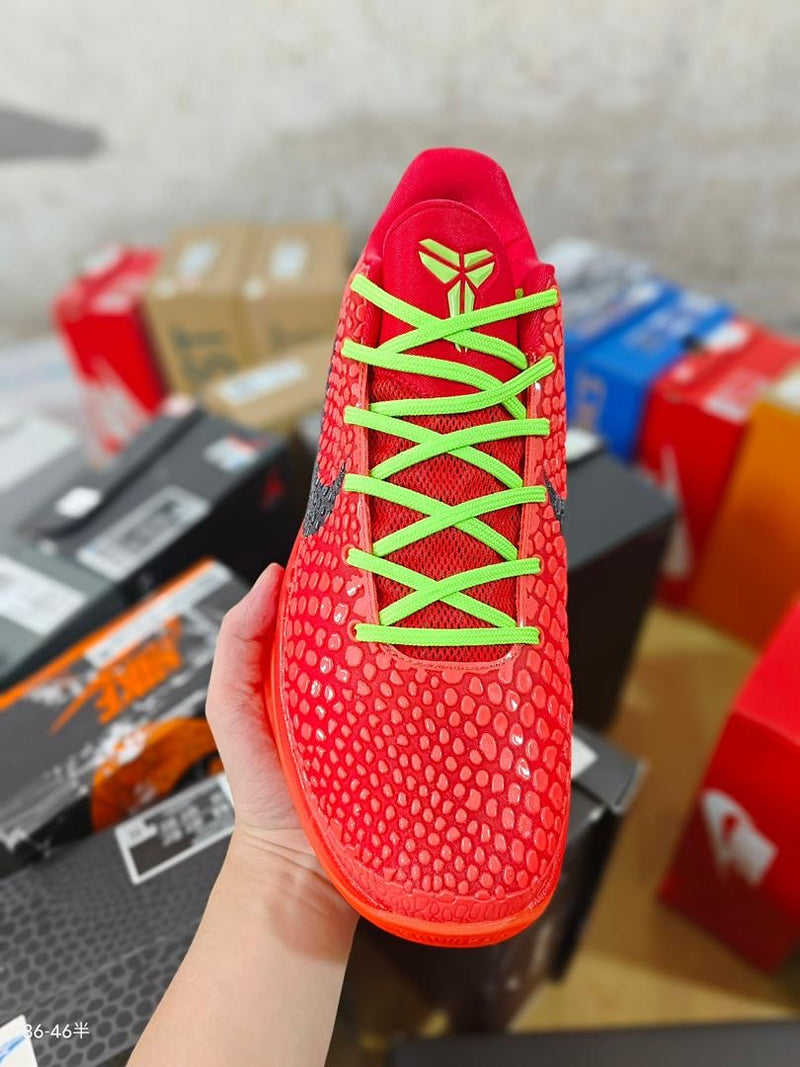 Kobe Reverse Grinch