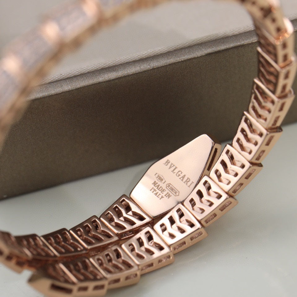 BVLGARI Serpenti Snake-Head Full-Diamond Bracelet