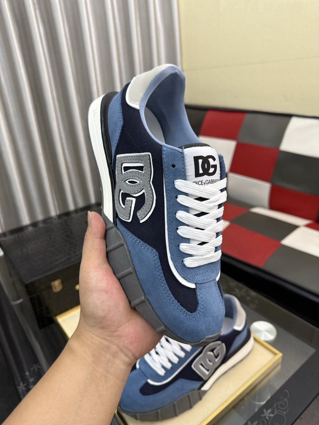 Dolce & Gabbana Blue DG Low-Top Sneakers